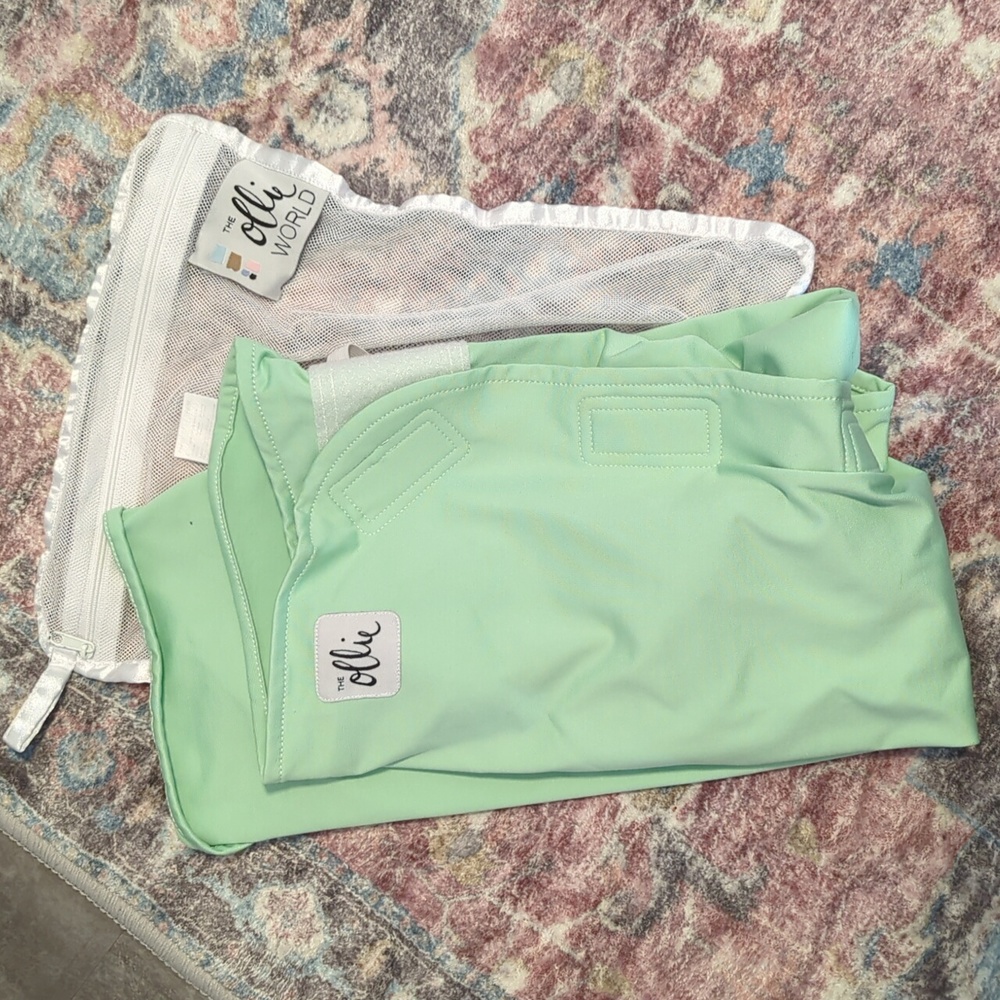 Like New Ollie swaddle